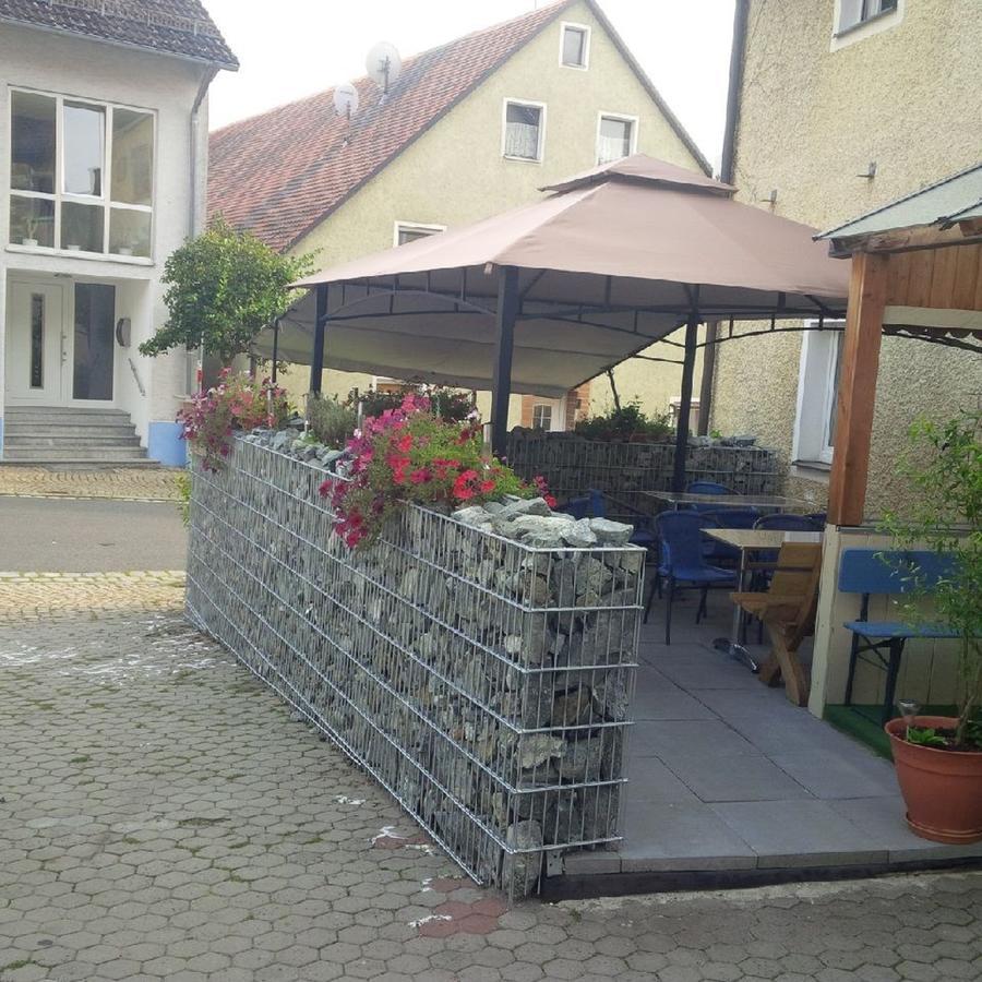 Gasthof Zum Burgkrug Leuchtenberg Buitenkant foto